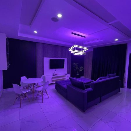 Brooksville 2 Bedroom Apartment アブジャ エクステリア 写真